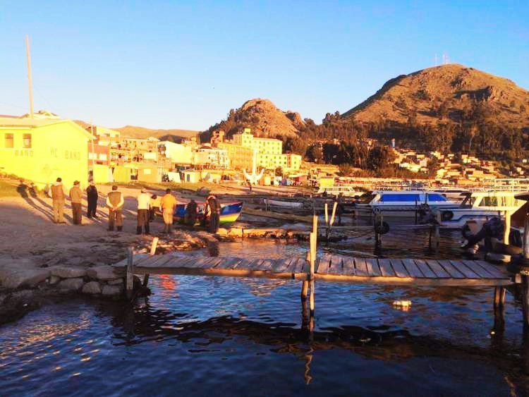 bolivie lac titicaca copacabana couche de soleil tierra latina