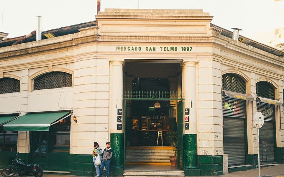 voyage-argentine-buenos-aires-san-telmo-gustavo-sanchez-unsplash