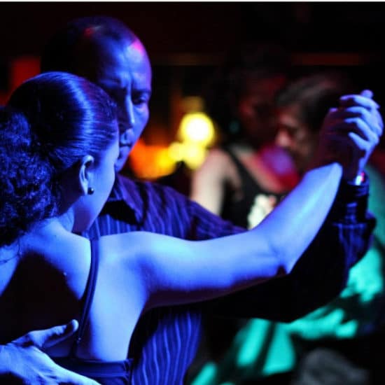 ARTICLE-MILONGA-TANGO-BUENOS-AIRES-PIXABAY-FERCHO112-2