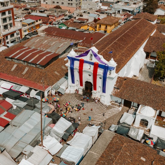 circuit-guatemala-chichicastenango-kelly-unsplash