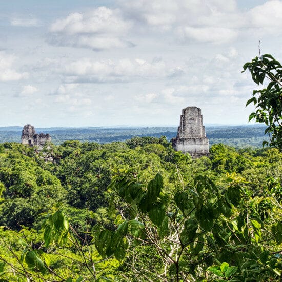 circuit-guatemala-tikal-3-luis-a-dumois-unsplash