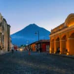 circuit-guatemala-antigua-clovis-castaneda-unsplash