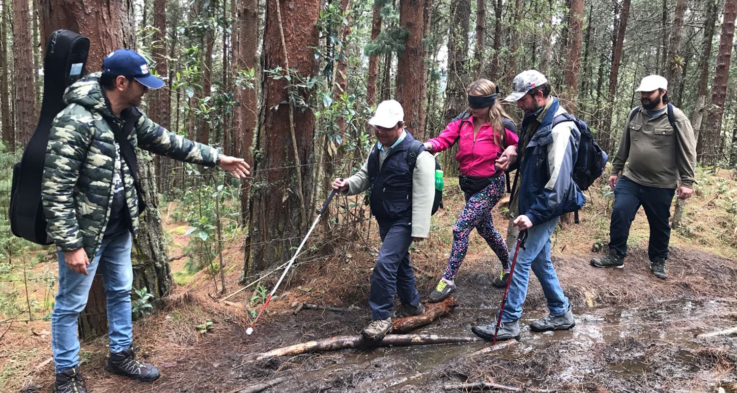 tierra-latina-portrait-jose-guide-pmr-bogota-colombie-bg