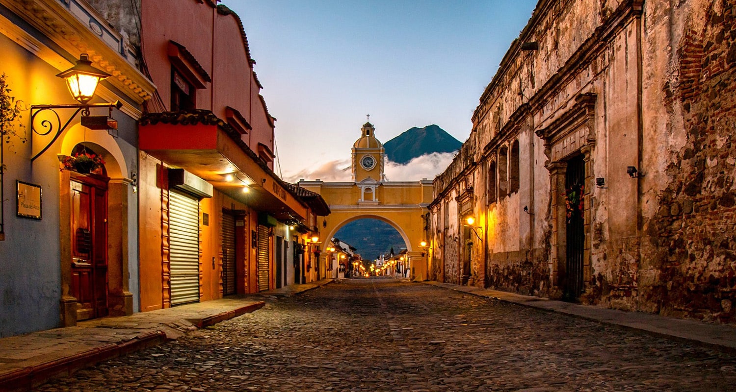 voyage-guatemala-antigua-rue-josue-pinales-pixabay-1500