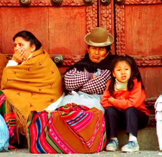 bolivie communauté andine natif habitant vêtement traditionnel folklore