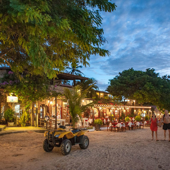 Jericoacoara Nordeste Bresil plage soirée quad