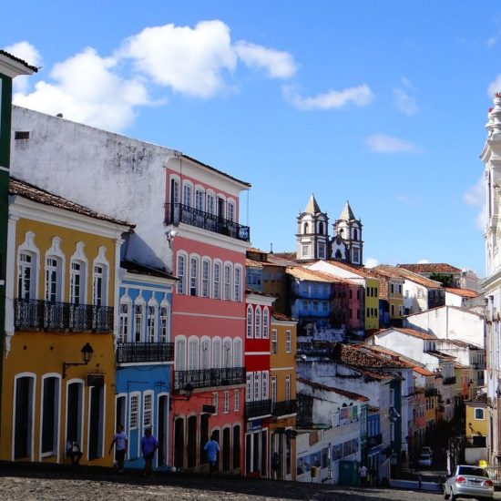 Salvador de Bahia Bresil pelourinho maisons colorées