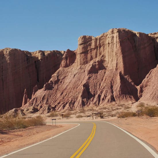 argentine salta cafayate route désert nord ouest argentin immersion quebrada de humahuaca montagne excursion