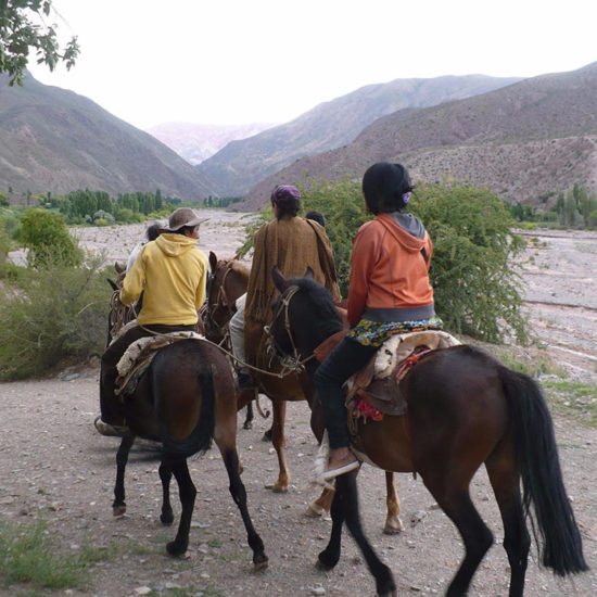 argentine cafayate communauté andine habitant guide balade cheval randonnée découverte quebrada humahuaca montagne andes