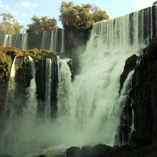 Chutes Iguazu immersion panorama jungle