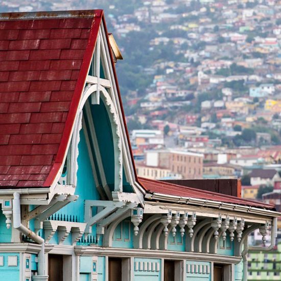 Chili valparaiso maison coloniale colorée