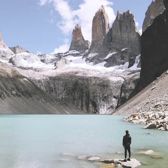 montagnes trek chili torres del paine