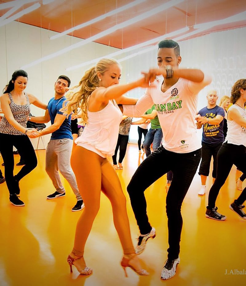 Site de rencontre appelé Tango