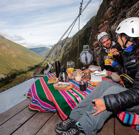 hébergement atypique écologique skylodge vallée sacrée pérou cuzco