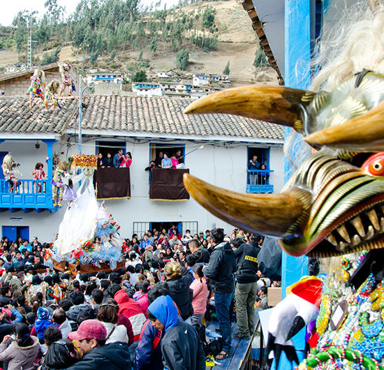 pérou virgen del carmen costumes fête tradition