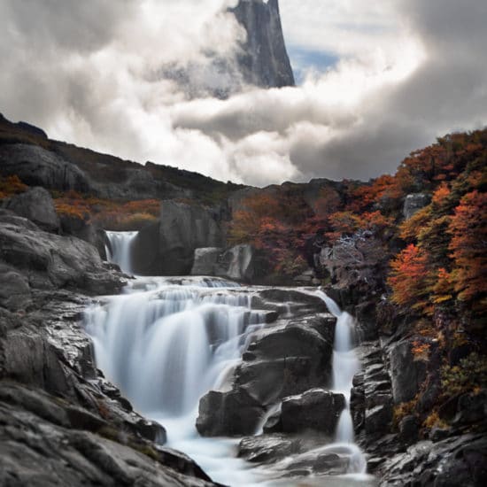 argentine patagonie parc national glaciers el chalten fitz roy paysage nature immersion montagne sauvage photo rivière brouillard