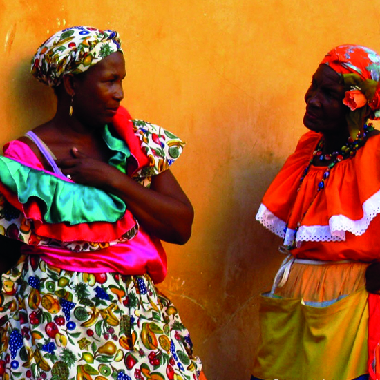 colombie habitant femme habit vêtement traditionnel folklore