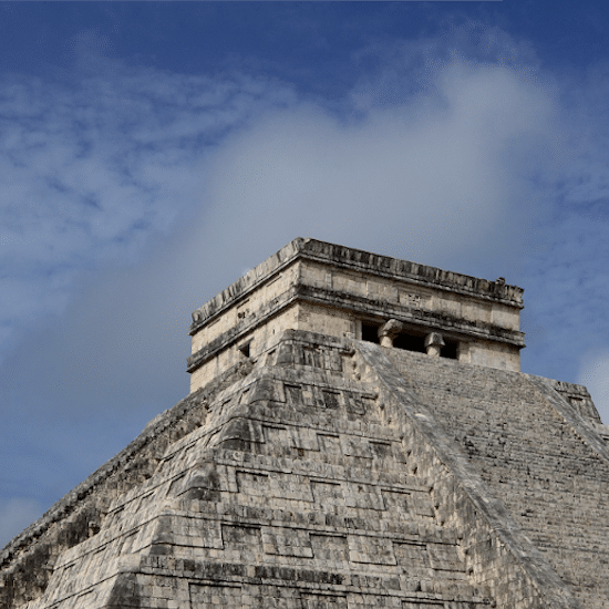 mexique chichen itza maya yucatan 7 merveilles du monde unesco site archéologique vestige architecture pré-coloniale pyramide