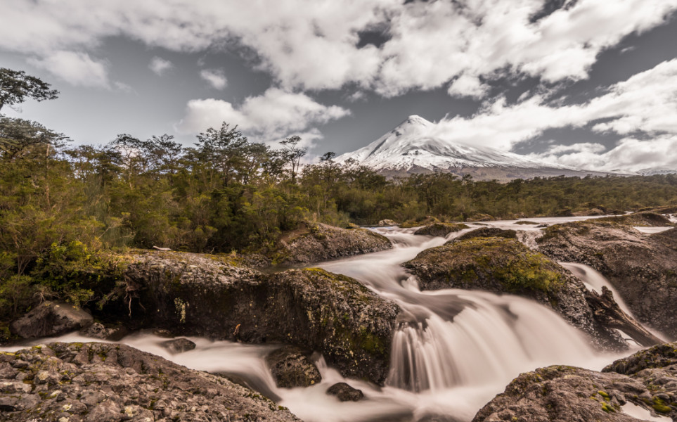 Tierra Latina Voyage Trek Petrohué Osorno