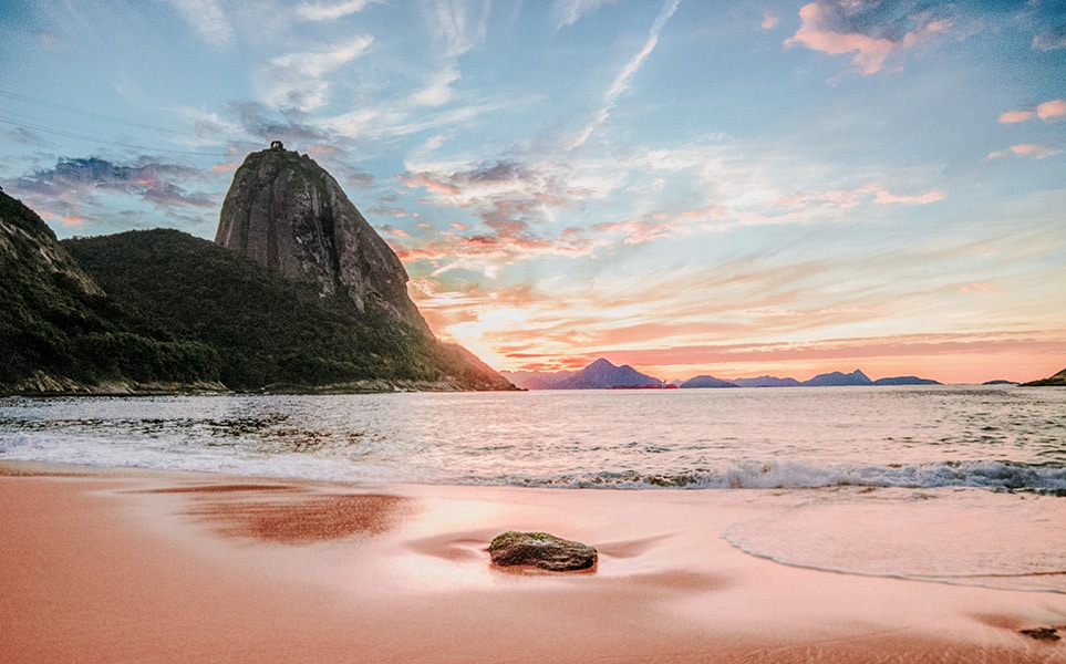 voyage-bresil-plage-rio-shot-by-cerqueira-unsplash