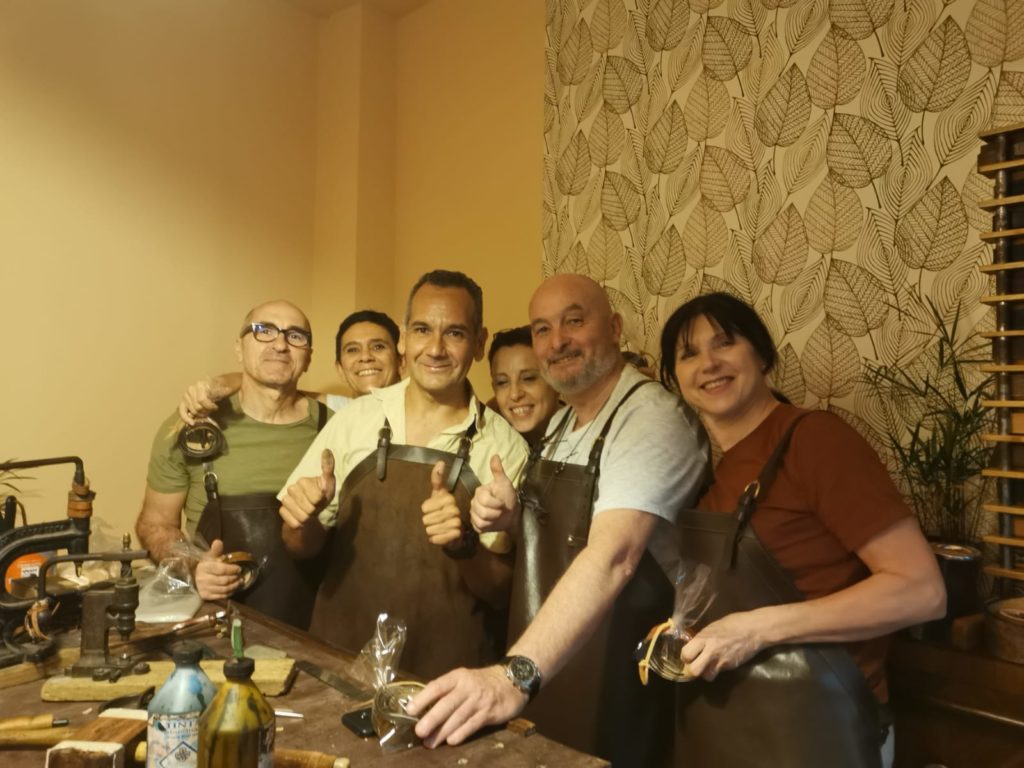 taller cuero buenos aires tierra latina