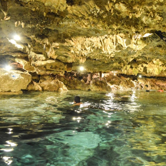 tierra-latina-darvin-santos-cenote-plongée-snorkelling-mexique-yucatan