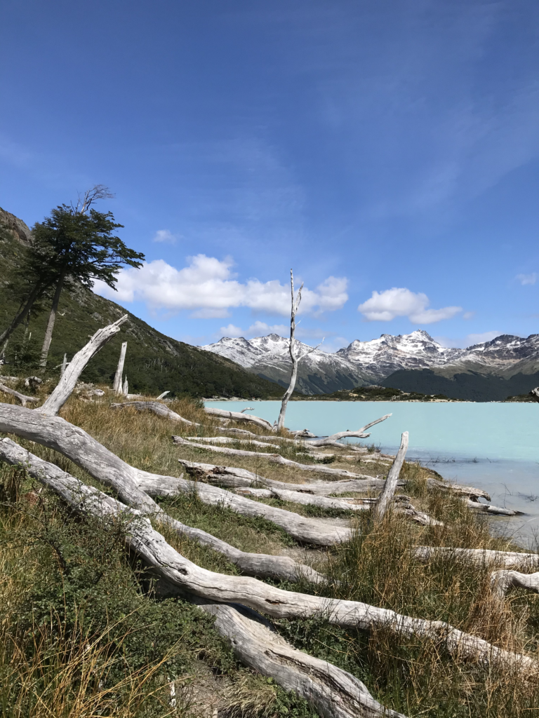 laguna-esmeralda-trek-ushuaia-argentine