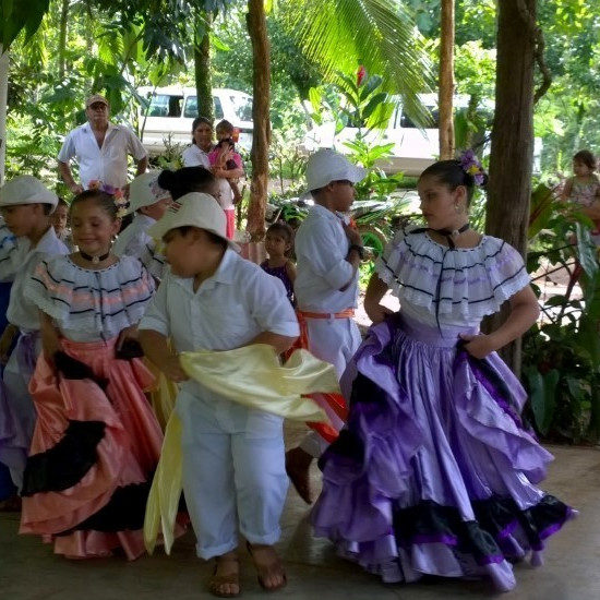 tierra-latina-enfants-communaute-rurale-costa-rica