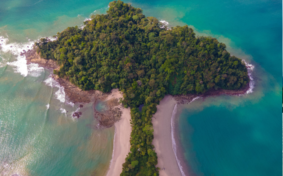 tierra-latina-luis-cent-rod-manuel antonio-costa-rica