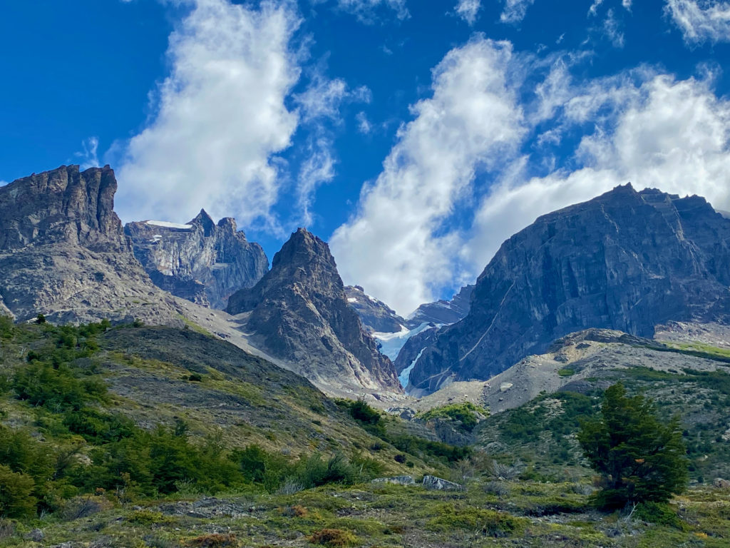 Trek-w-torres-del-paine-tierra-latina-montagnes-patagonie