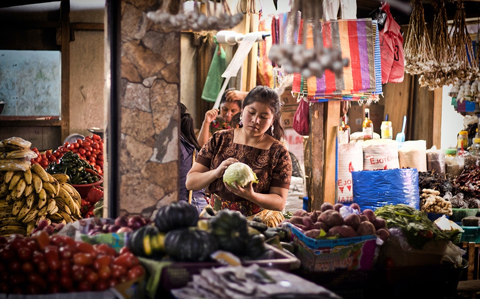 voyage-au-guatemala-marche-jeison-higuita-unsplash-963.jpg