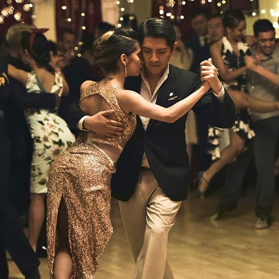 voyage-argentine-buenos-aires-tango-preillumination-seth-unsplash