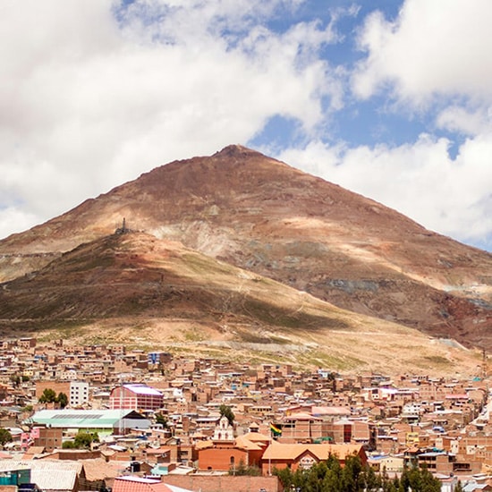 voyage-bolivie-potosi-cerro-rico-andrea-huls-pareja-unsplash-550