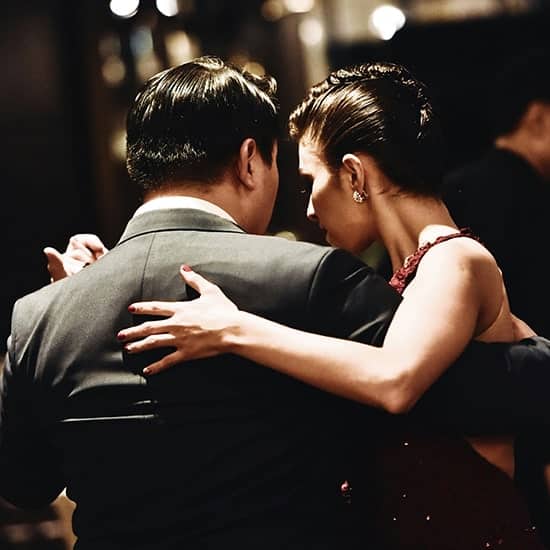 voyage-buenos-aires-show-spectacle-tango-preillumination-seth-unsplash
