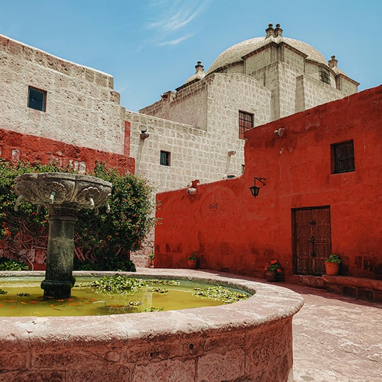 voyage-perou-arequipa-couvent-santa-catalina-pexels-axel-sandoval