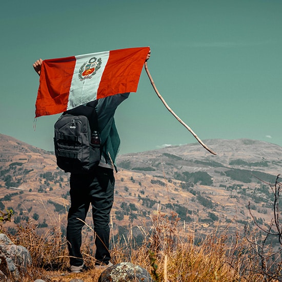 voyage-perou-valise-carlos-ruiz-huaman-unsplash-550