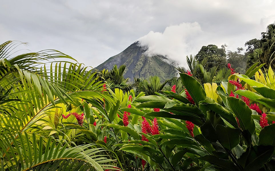 voyage-costa-rica-volcan-arenal-pexels-dominik-simecek