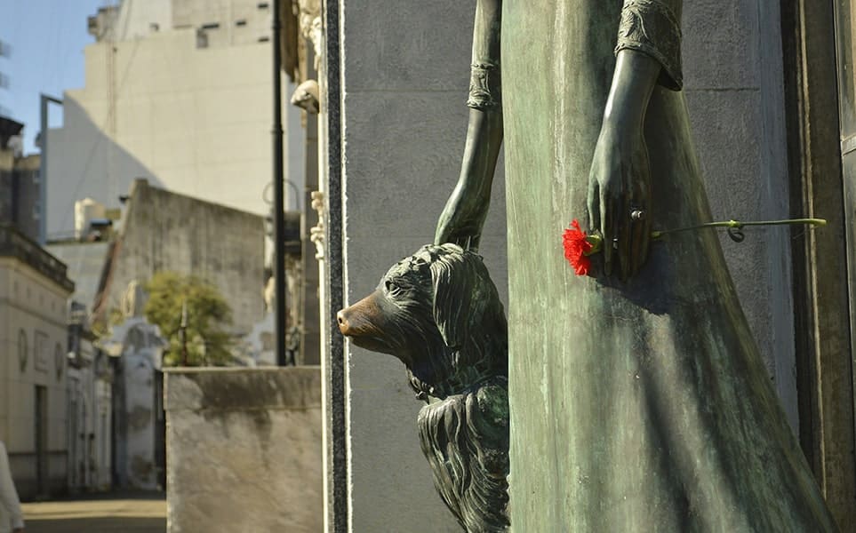 voyage-argentine-buenos-aires-recoleta-cimetiere-nataly-molina-unsplash