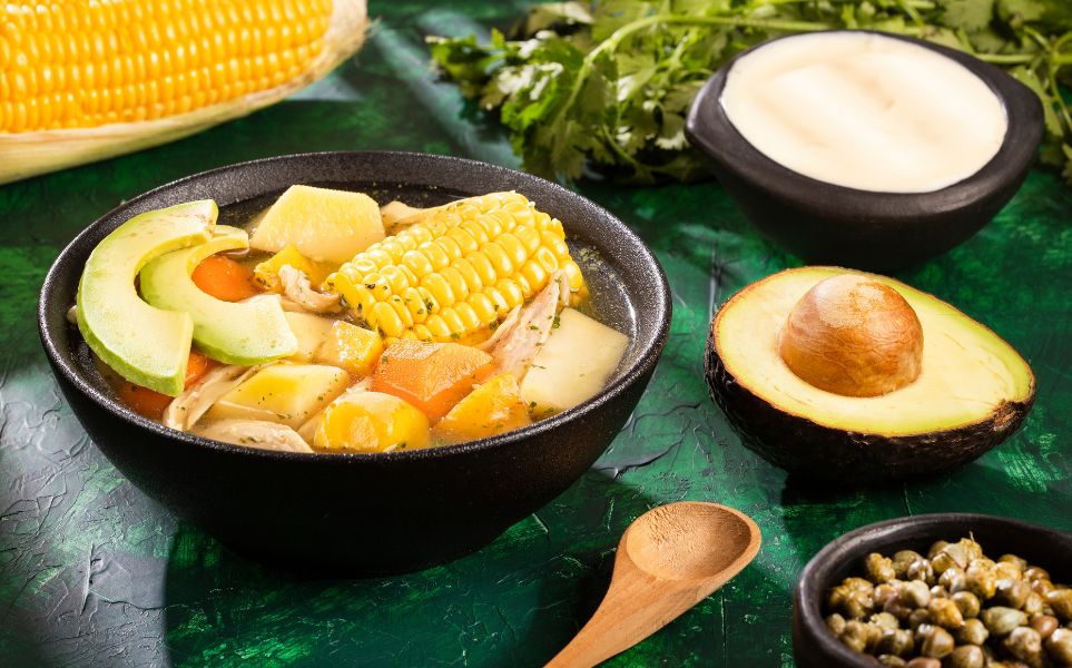 voyage-colombie-ajiaco-recette-luis-echeverri-urrea-getty-images