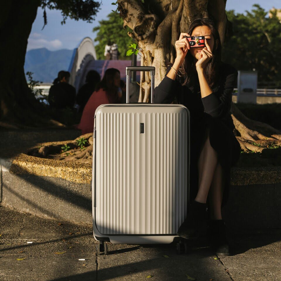 valise-republique-dominicaine-eminent-luggage-unsplash
