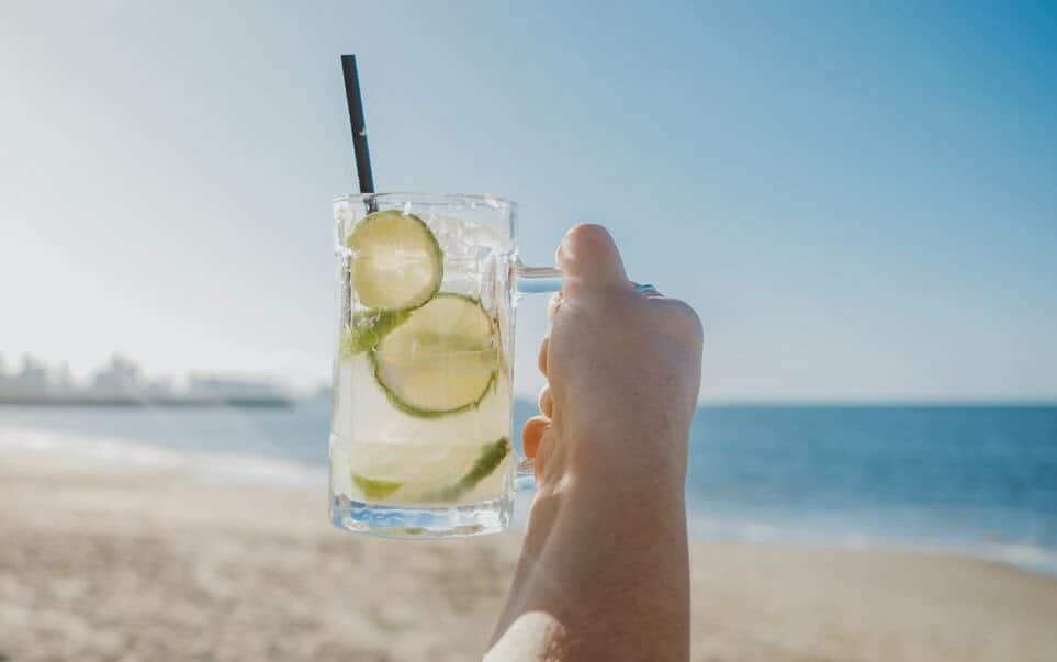 voyage-bresil-caipirinha-nathalia-segato-unsplash
