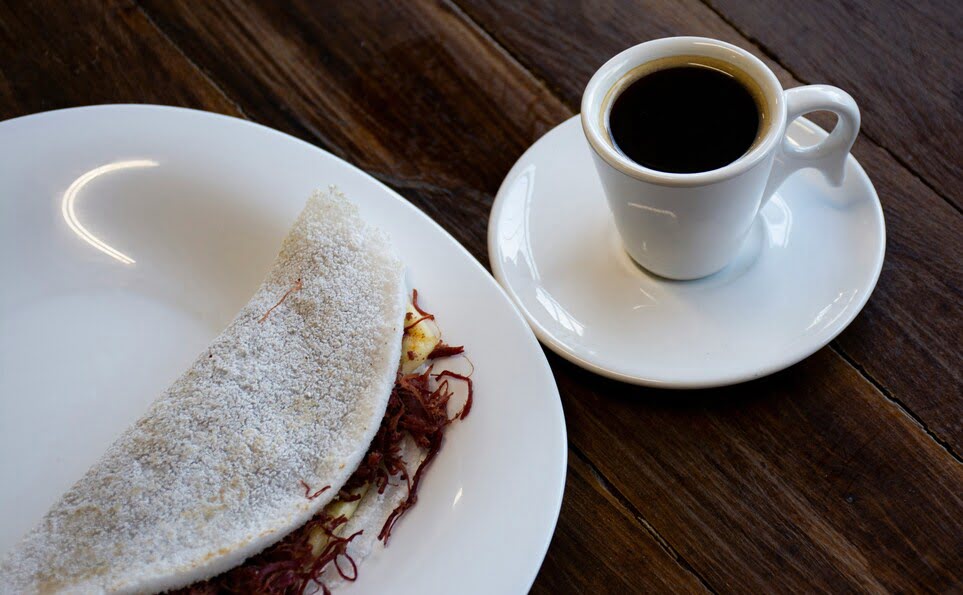 voyage-bresil-tapioca-igor-constantino-unsplash