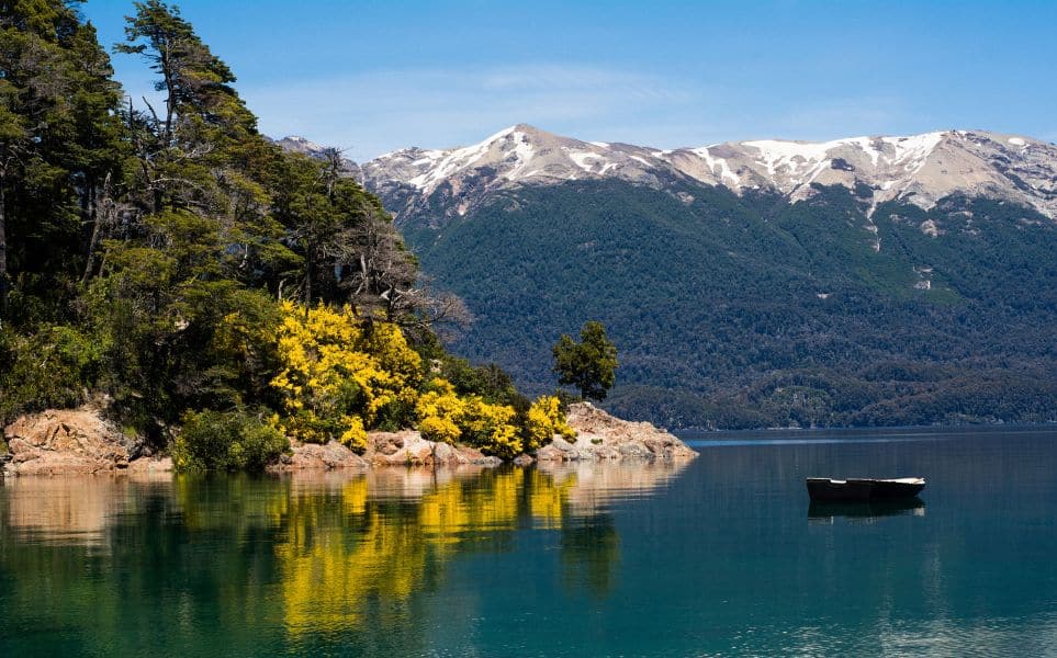 voyage-argentine-lago-villarino-mix-tape-envato