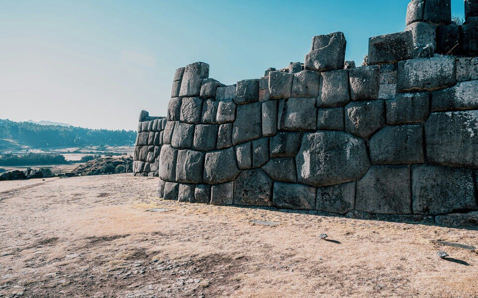 voyage-perou-cuzco-sacsayhuaman-ruben-hanssen-unsplash